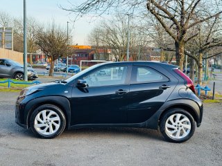 /photos/11635/12c7f5ad-ec16-9c08-e14f-9779c933789b_i320x240.jpg